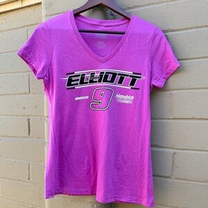 Hendrick Motorsports Chase Elliott #9 Women's Pink‎ V-Neck Tee